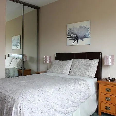 Avelow House Bed & Breakfast 3*